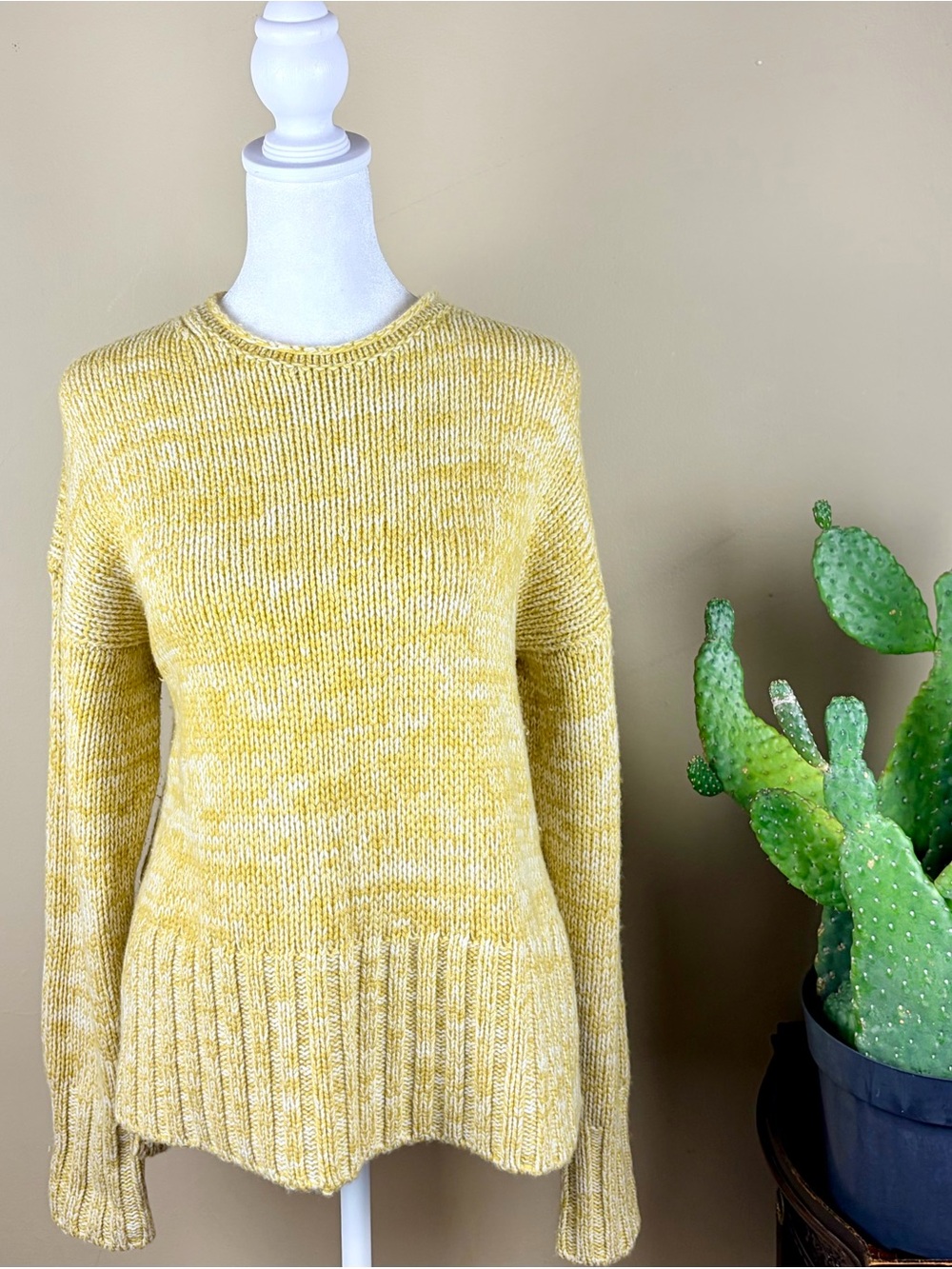 Vince Cashmere Wool Blend Size M Marled Crew Neck Sweater Comfy Cozy